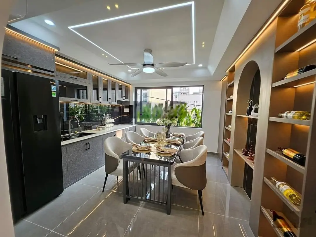 Định cư bán gấp nhà đẹp Đ. Tôn Thất Thuyết - P. 1 - Q. 4 - 3tỷ650/ 62m2, 2L3PN, sân thượng, sổ hồng