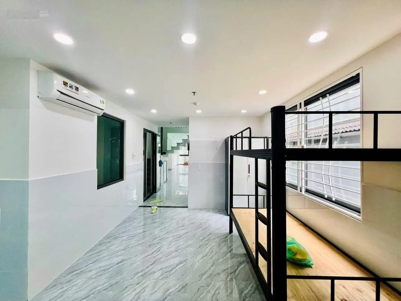 Nhà 2 mặt tiền hẻm xe hơi có hầm 20p(có thể KD CHDV) 5x27m Dương Quảng Hàm P5 ngay DH Văn Lang