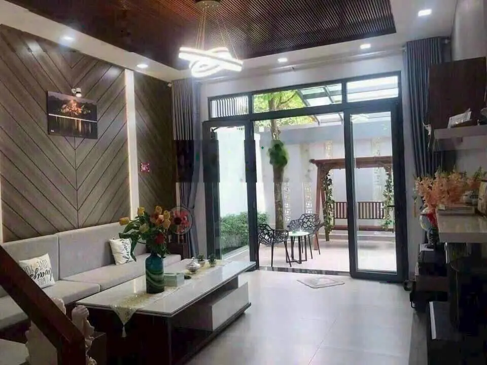 BÁN BIỆT THỰ SỐ 6 ĐƯỜNG SỐ 4 TẤN TRƯỜNG- QUẬN 7 gần bên triển quốc tế SECC