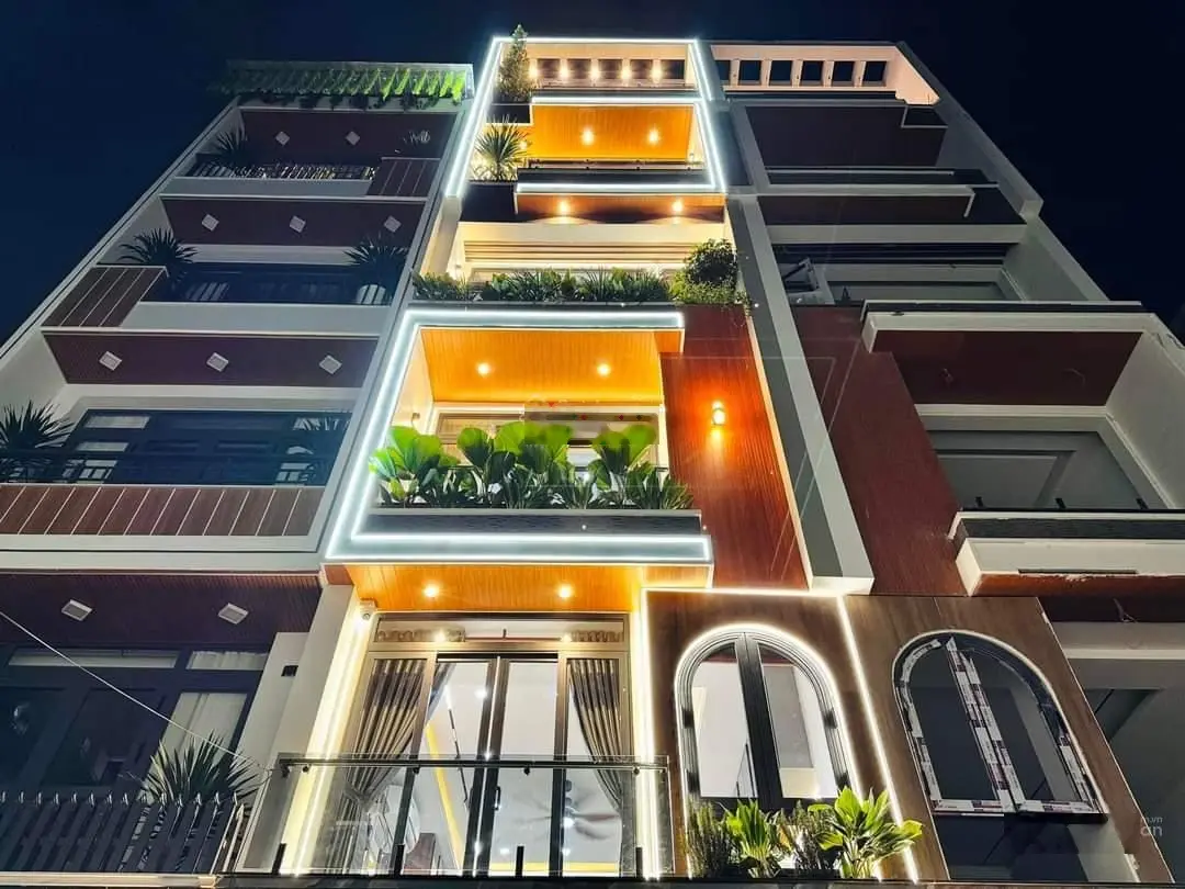 Bán siêu nhà phố cực vip, đẹp nhất khu phố, 10 tỷ500tr 0902 515 ***