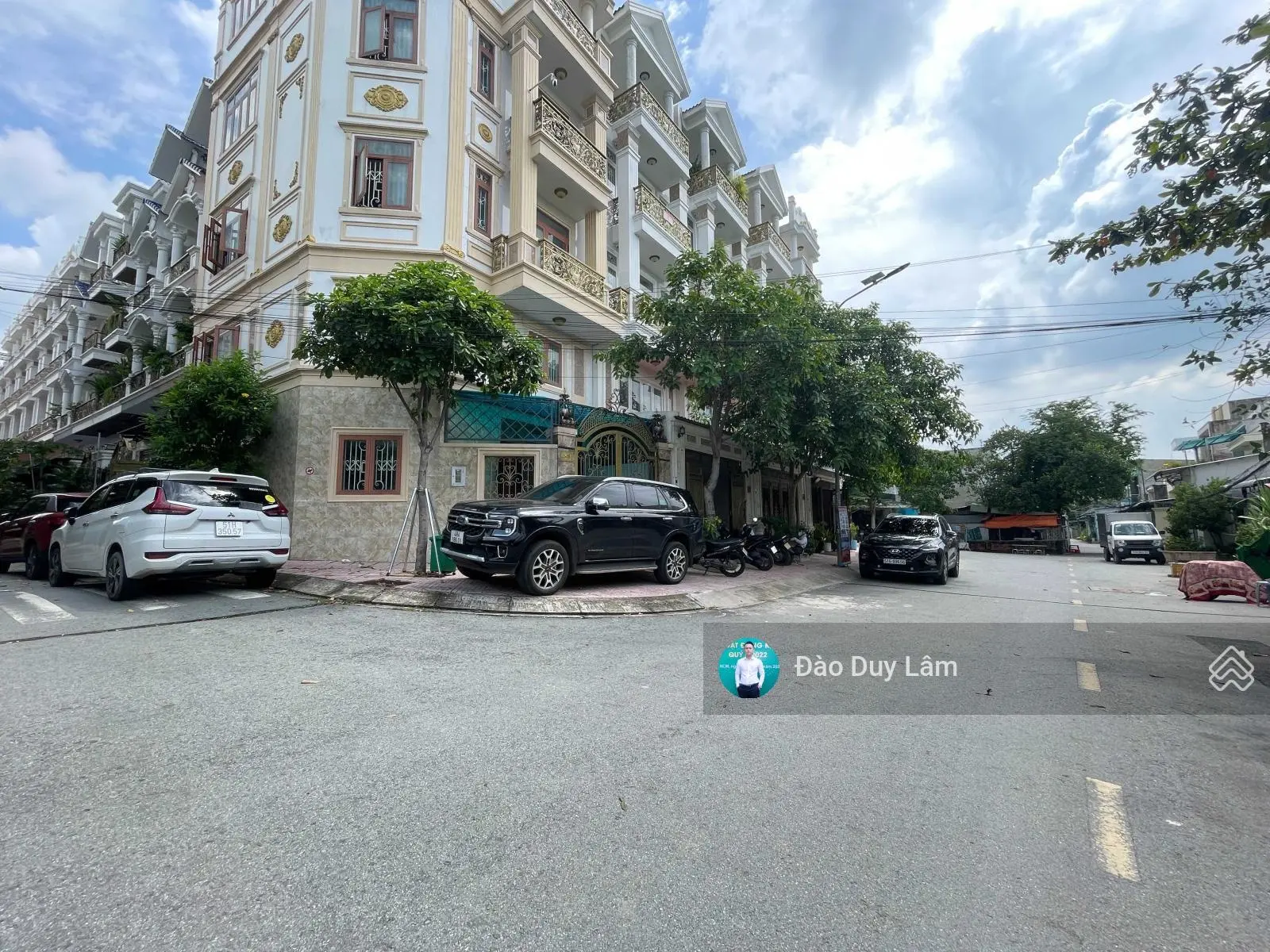 Đất góc 2 mặt tiền cực đẹp, khu đồng bộ sát Vạn Phúc City - đường 10m, điện âm, đường thông thoáng