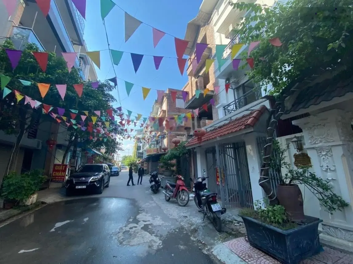 Cần bán biệt thự giá 9,5 tỷ VND tại Thị trấn Chúc Sơn, Hà Nội