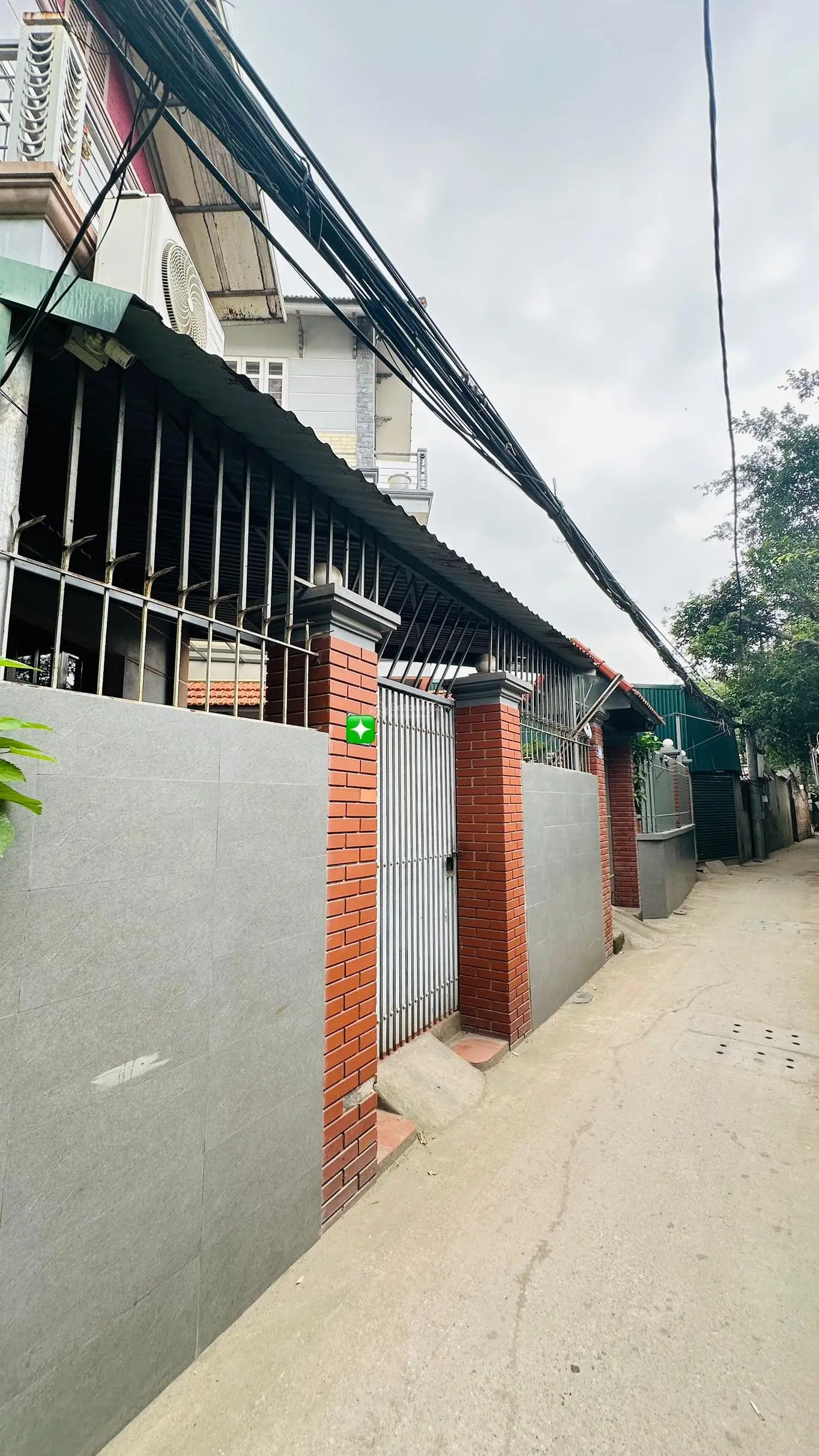 Bán nhà riêng 3 tầng, 60m2, MT5m, 2 thoáng, Lạc Long Quân, Xuân La, Tây Hồ, ngõ 3 gác, 9.9 tỷ