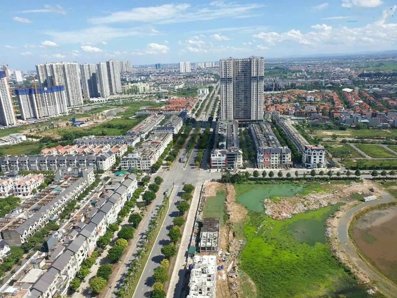 Bán nhà vườn 120m2 khu A Geleximco trục thông Vin Smart đang sẵn dòng tiền cho thuê chỉ 22 tỷ
