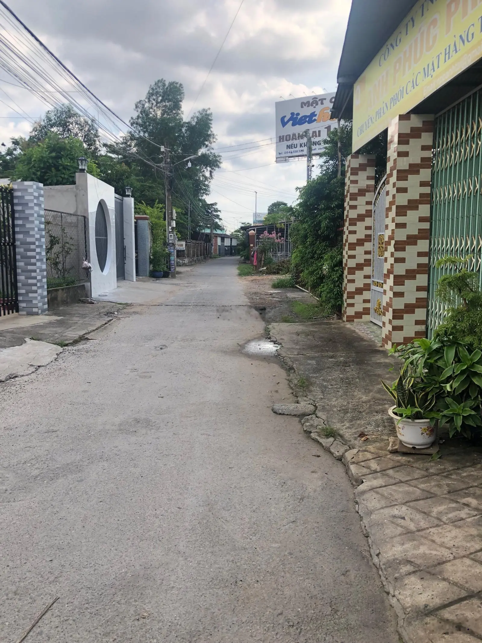 Bán gấp lô đất DT: 180m2 full SHR thị trấn Long Thành