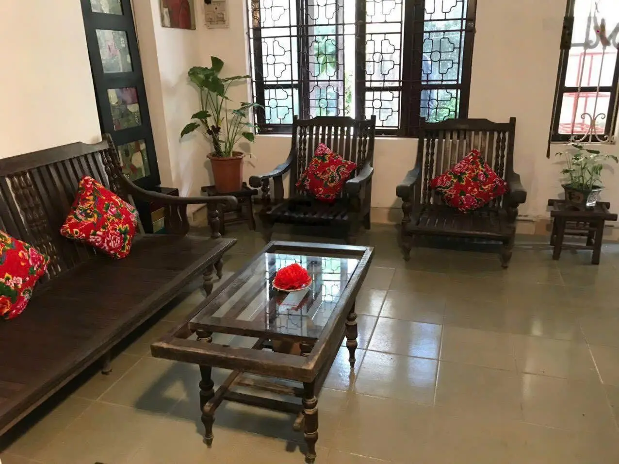 Bán căn nhà 60m2 ở Hồ Tây giá 2,5 tỷ nhà sát Hồ Tây