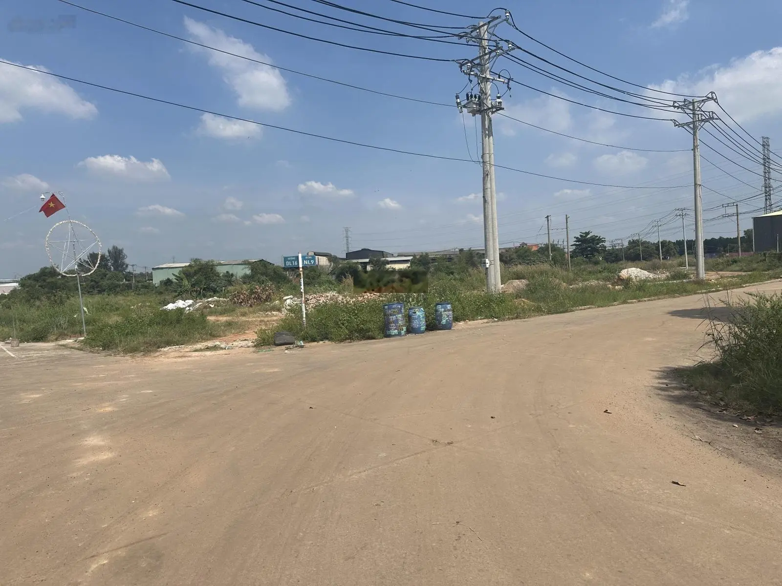 Bán 23,000m2 Ngay Trung tâm KCN Mỹ Phước 3, Ngay Chợ , Trường Đại Học và Vành đai 4. Giá 6.5tr/m2