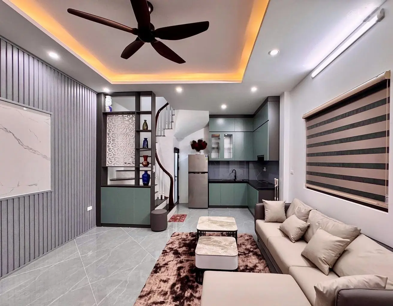 Nhà mới - 2 thoáng - full nội thất - ngõ thông - ở ngay tại hai bà trưng