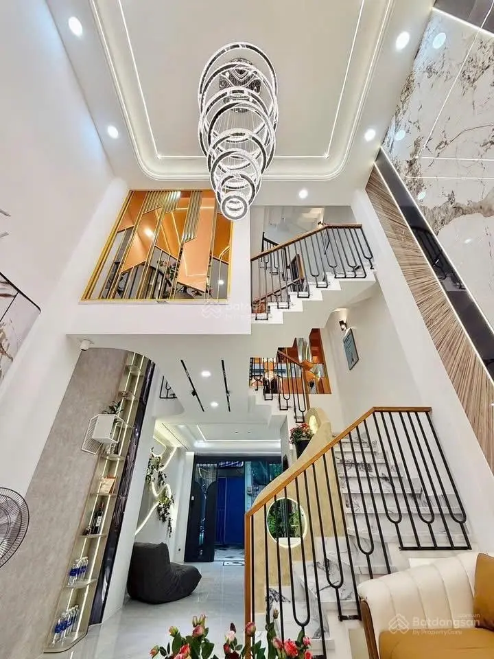 Nhà khu Vip đường Lê Thị Hồng | DT: 40m2 | đường vào nhà 5m, cạnh trường mầm non Anh Đào
