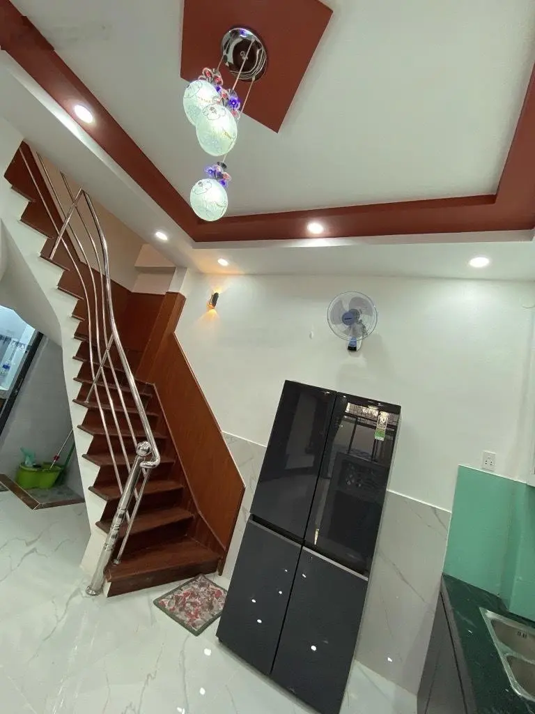 Bán nhà khu dân cư sát trung tâm đường Trần Xuân Soạn quận 7