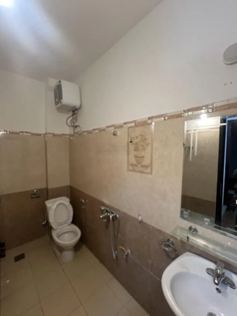 Bán nhà đẹp đường Minh Khai - giá tốt chỉ 5,5 tỷ - 31m2, 5 tầng, 3PN. LH: 0779 548 ***