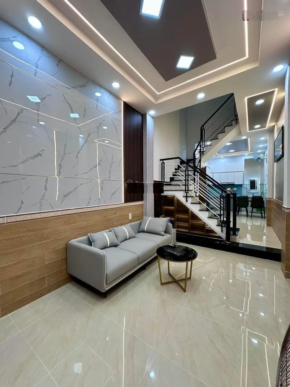 Cô Năm cần bán gấp căn nhà hẻm 150 Trần Tuấn Khải, P5 Quận 5. Giá 3tỷ3/căn 68m2, SHR. LH 0336 556 ***