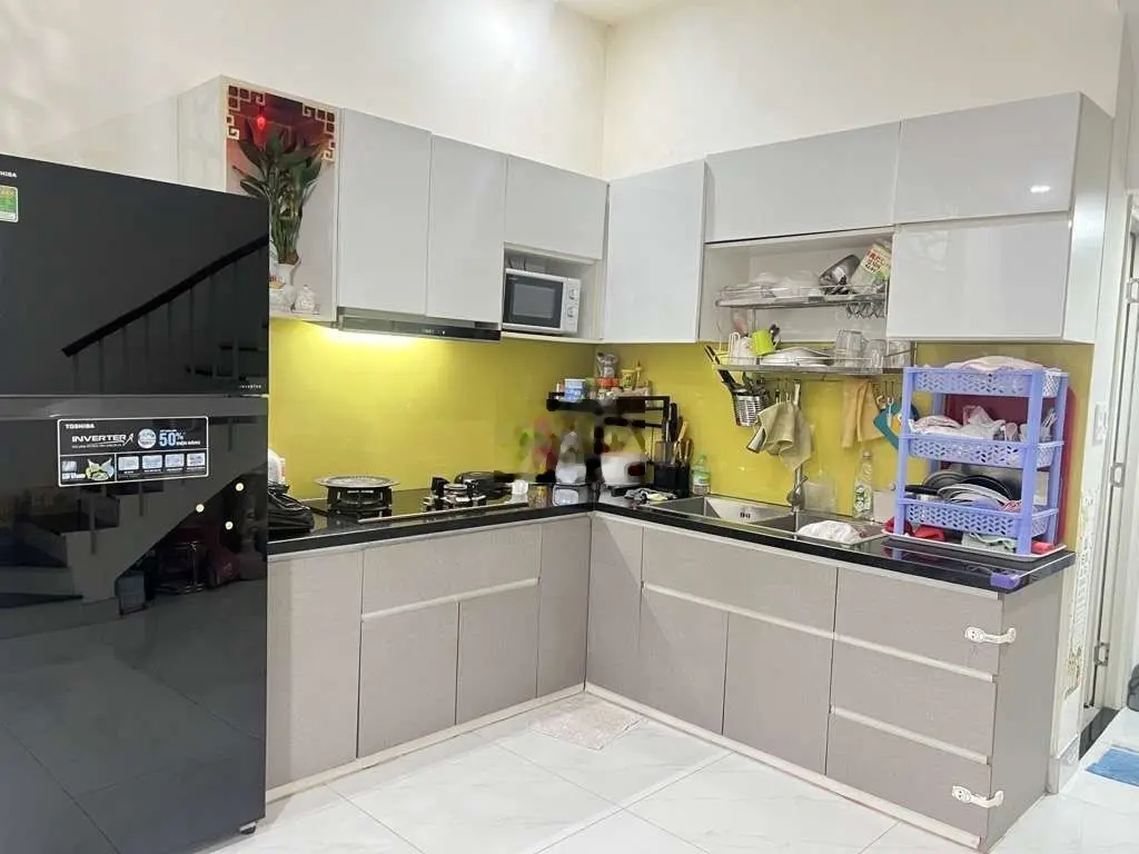 NHÀ ĐẸP KHU CAO TẦNG GIÁ 2,2 TỶ CÒN THƯƠNG LƯỢNG