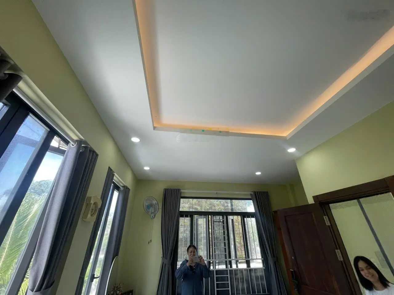 Bán nhà vườn 204m2 11x19m 8.7 tỷ ngay chung cư Ricca Gò Cát Q9 sổ hồng BST đường 8m vỉa hè