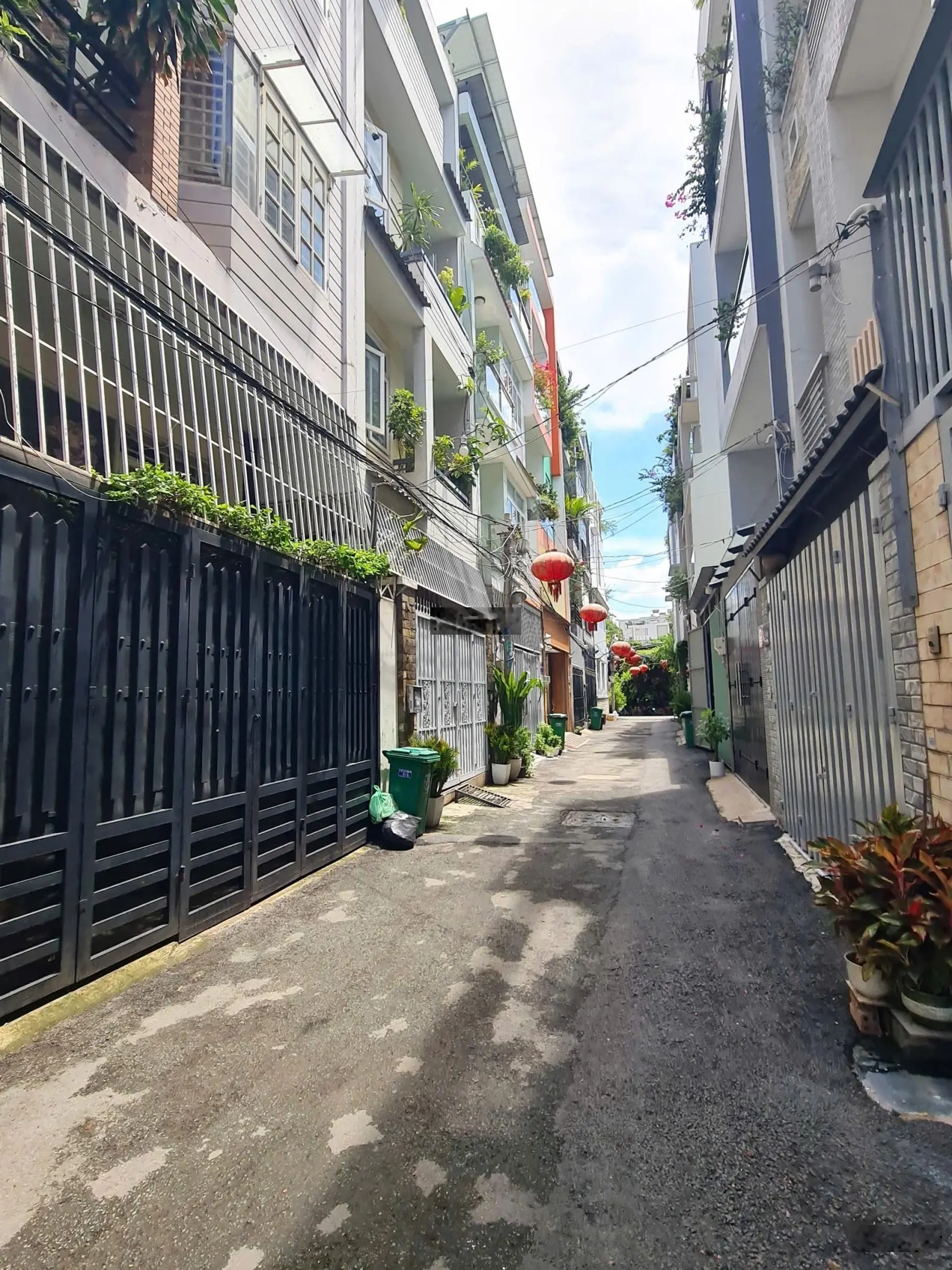 Bán nhà 54.9m2, trệt 2 lầu tum, 4PN, 5WC, hẻm xe hơi, sát mặt tiền, P. Thạnh Mỹ Lợi, Quận 2