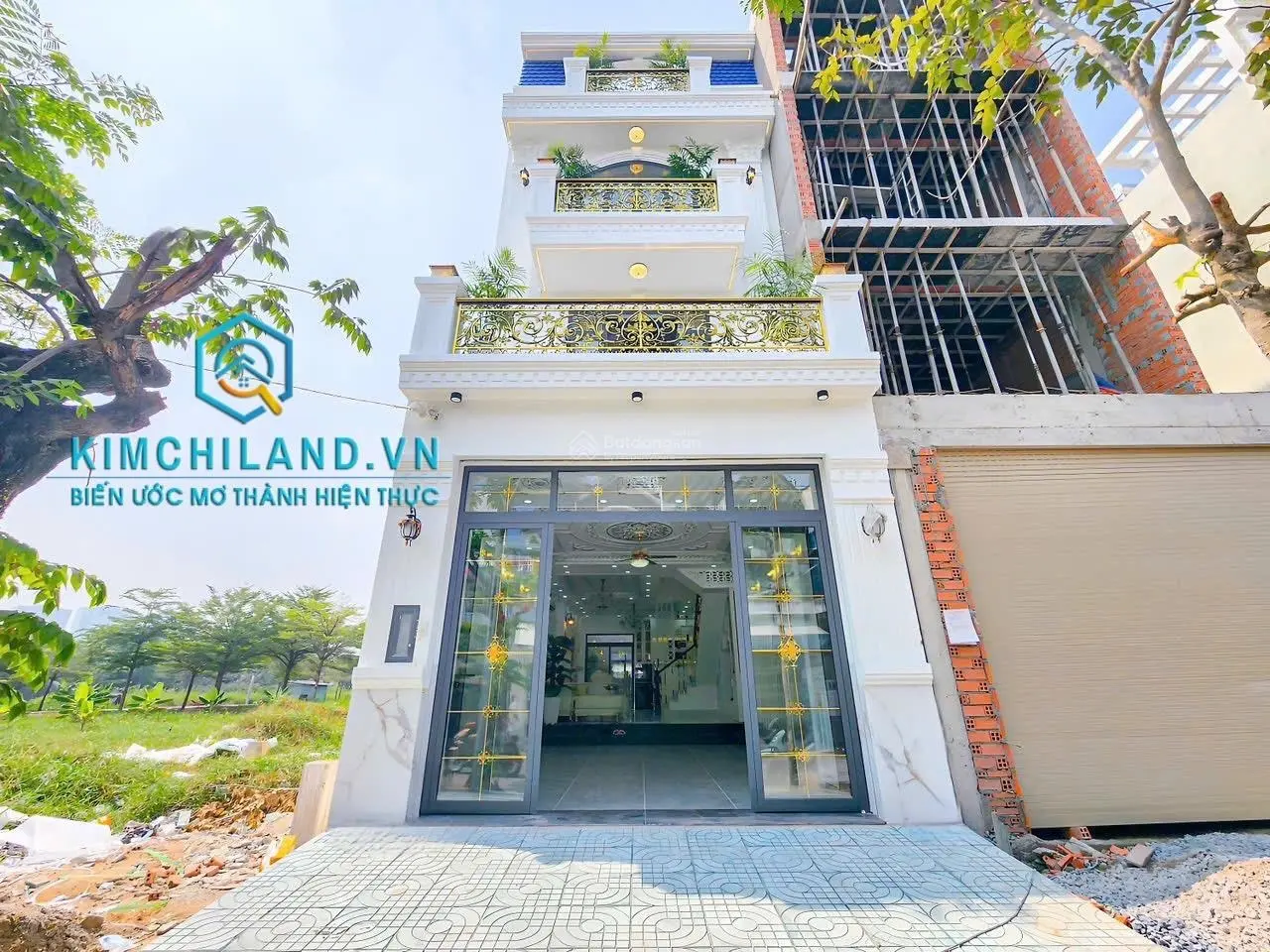 Siêu phẩm nhà phố mới hoàn thiện - full nội thất Luxury - DT 5 x 17m - Có video review