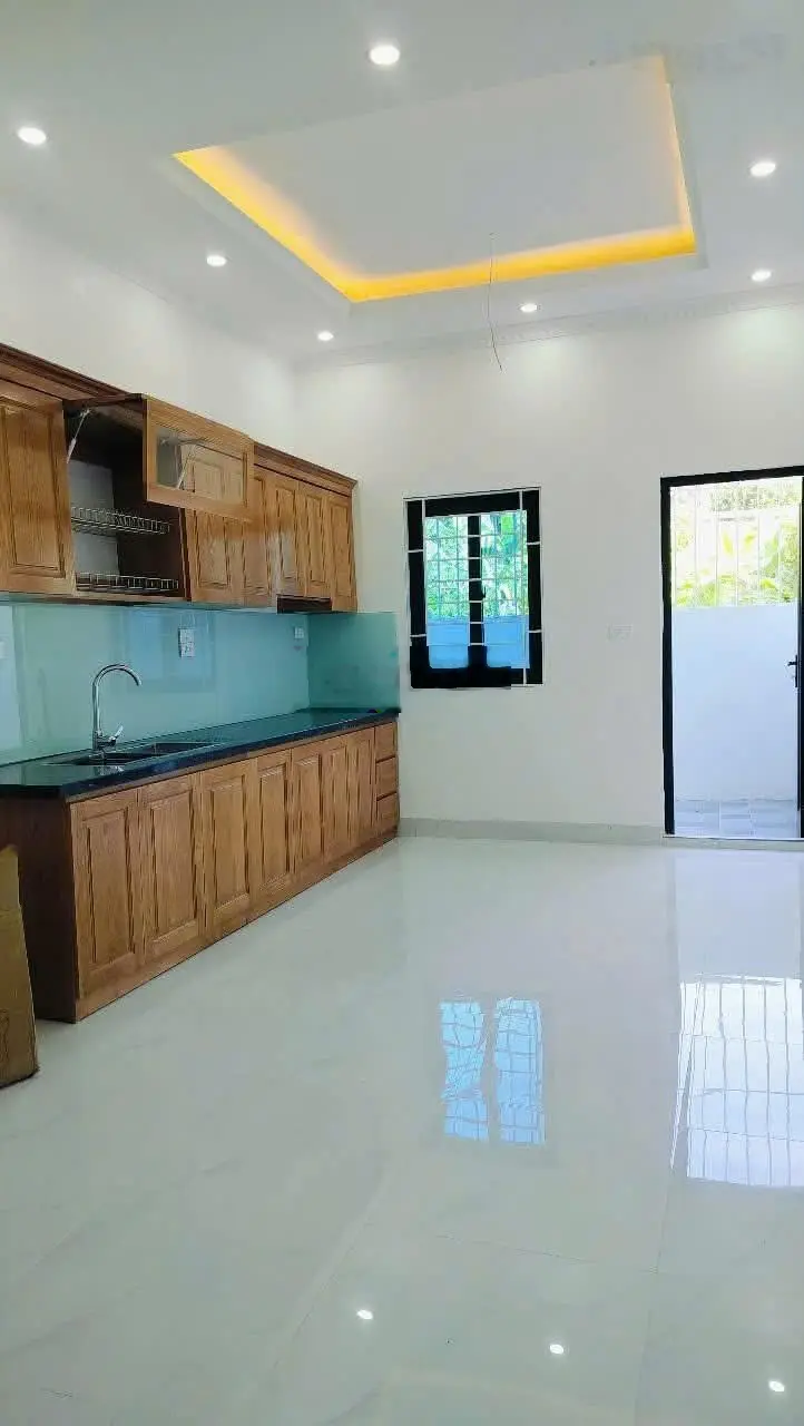 Bán nhà Phú Diễn, Bắc Từ Liêm, Hà Nội 40m2 5 tầng giá nhỉnh 6 tỷ LH: 0979376683