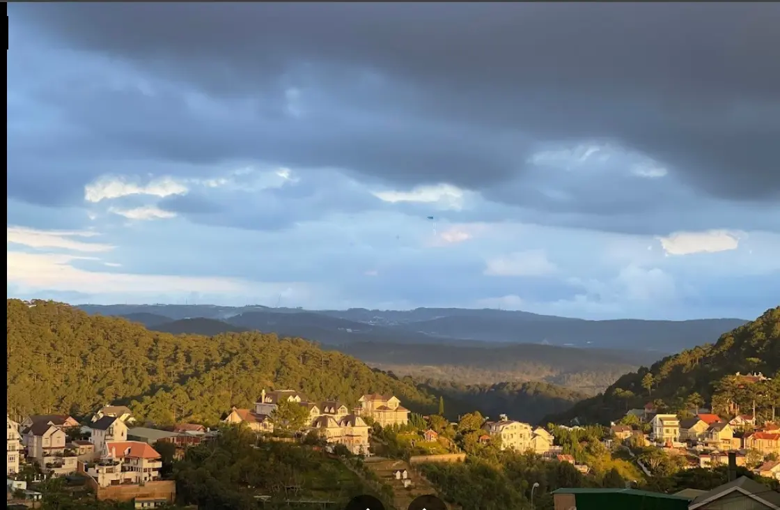 Đất view thung lũng rừng thông Khe Sanh 227m2 ngang 10m cách Hồ Xuân Hương chỉ 2km