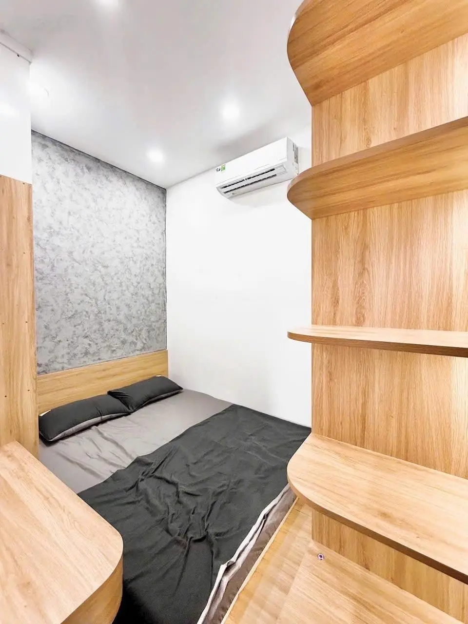 Bán nhà đẹp full nội thất, HXH trên đường Nơ Trang Long, phường 7, Bình Thạnh