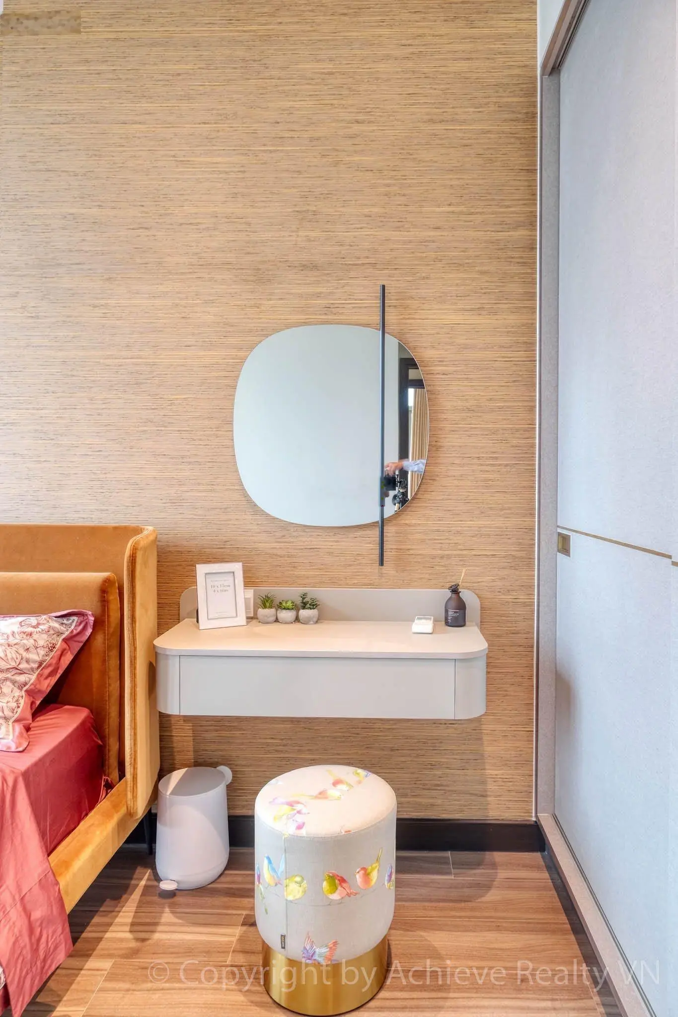 Bán nhanh căn hộ Empire City 3PN 32 tỷ all in, view trực diện sông, Q1 full nội thất cao cấp