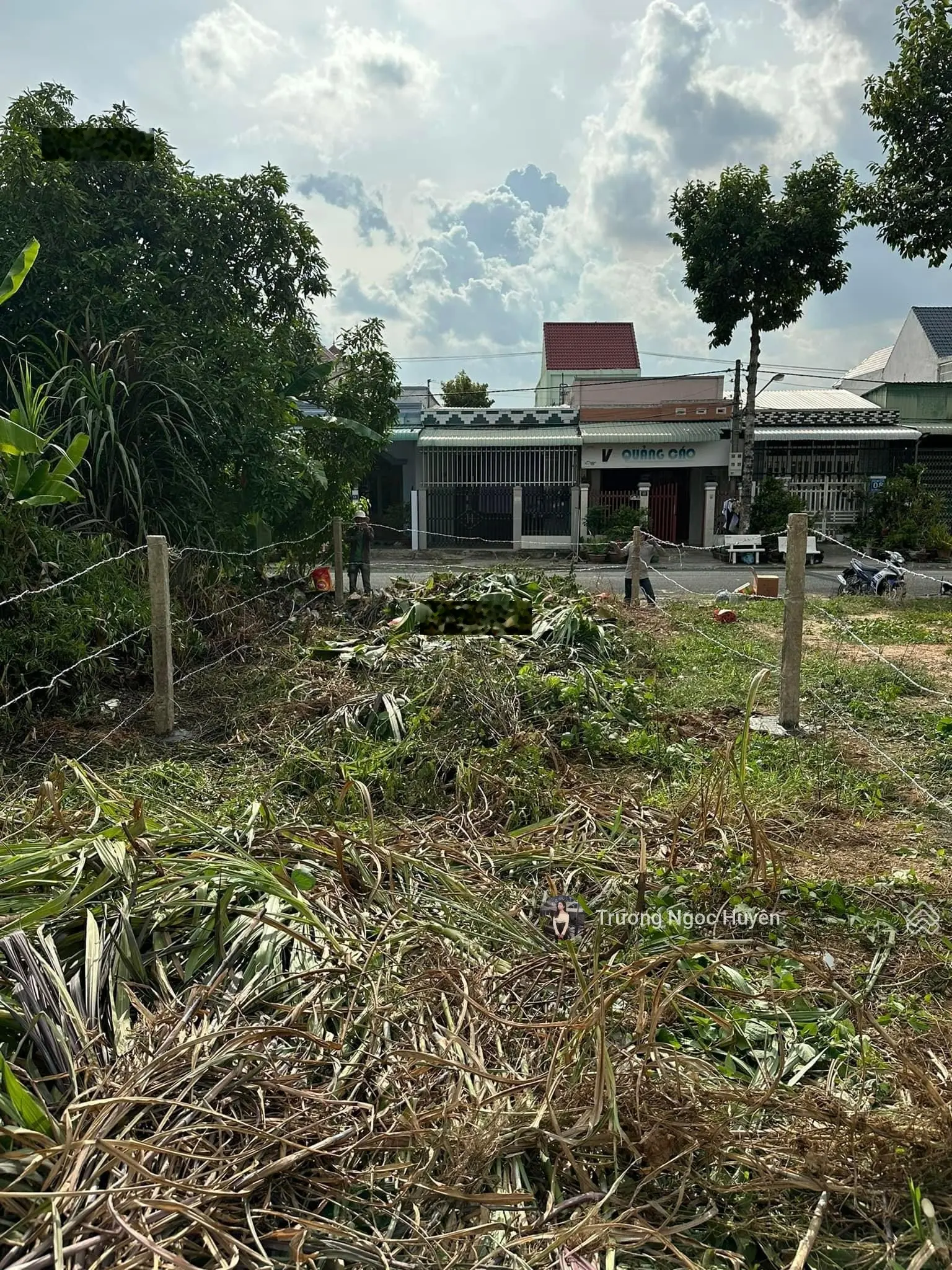 Cần ra đi lô đất Đ. Tán Kế, gần UBND Huyện Châu Thành, Bến Tre. Sổ sẵn. 120m2 giá 550triệu full thổ