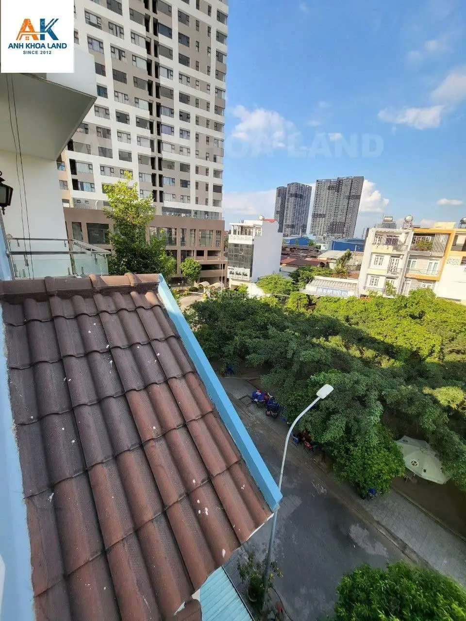 Nhà mặt tiền đối diện công viên, khu dân cư Areco, sát Phạm Văn Đồng, cho thuê làm VP 27tr/tháng