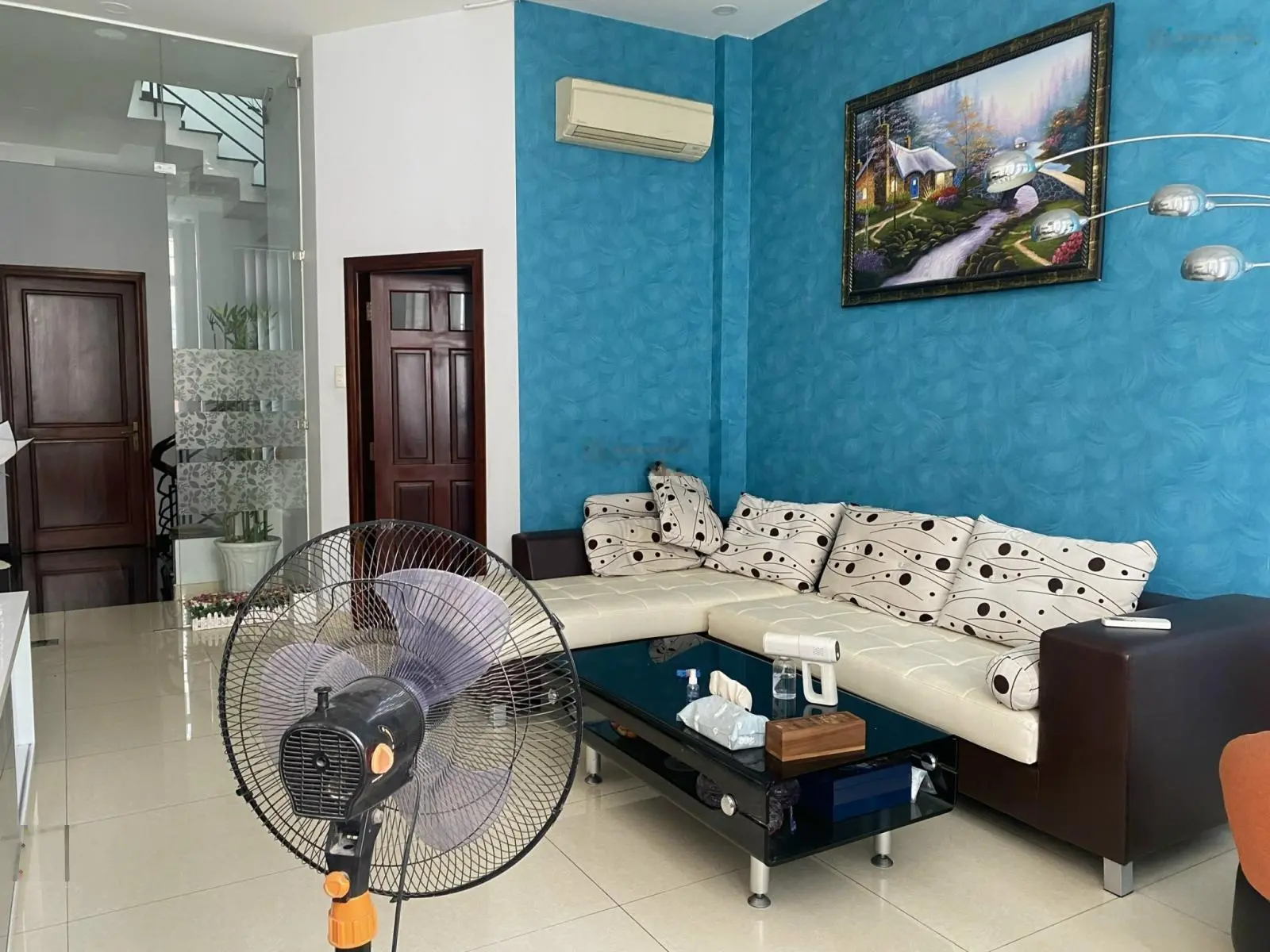 Siêu phẩm (4.2x13m) 9.2 tỷ ô tô 7 chỗ đậu trong nhà ngay Vincom đủ tiện ích nhà mới cứng