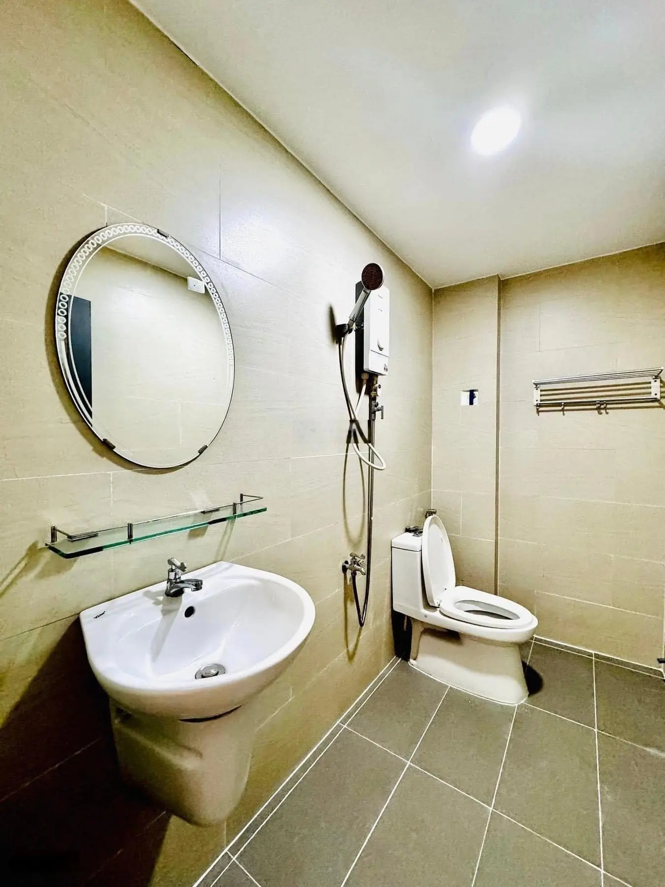 Chủ cần bán gấp căn nhà định cư đường Nghĩa Thục - P5 - Quận 5, diện tích: 52m2 GIÁ 3T840
