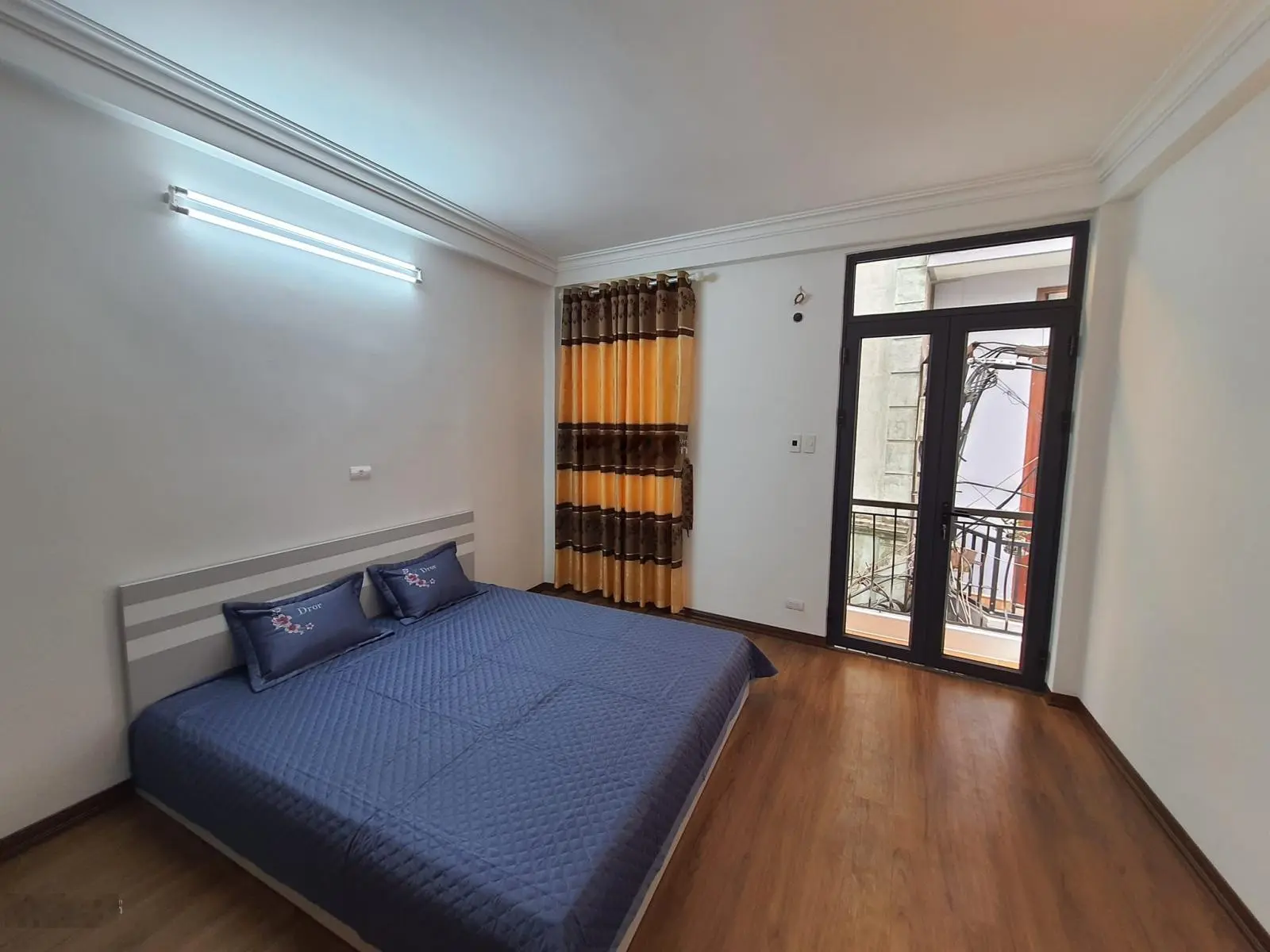 Chỉ 4.55 tỷ sở hữu ngay nhà 4.5 tầng, 3 ngủ tại 467 Lĩnh Nam, Hoàng Mai