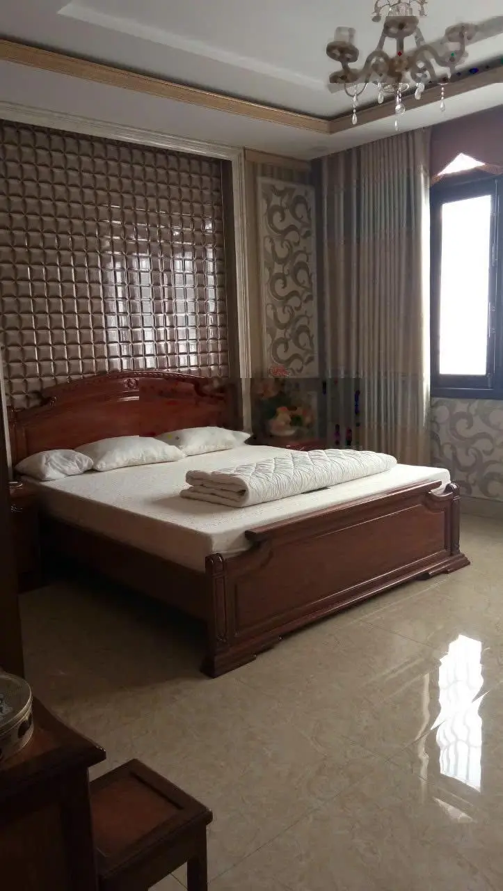 bán nhà mặt tiền đường số 17A, phường BHH quận bình tân DT 5x21 đúc 1 trệt 3 lầu bán 11,2 tỷ