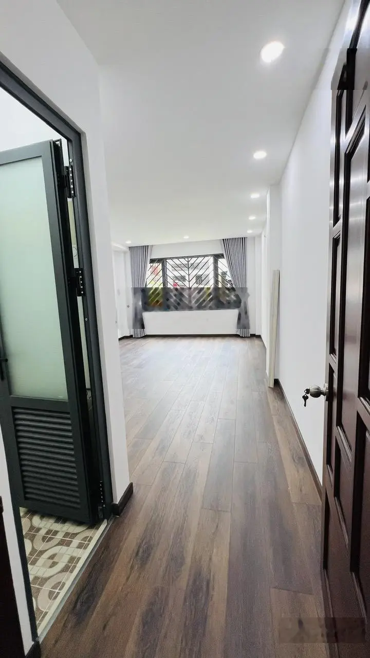 Giảm 400tr - giá mới 6.6 tỷ bán nhà 5 tầng 49m2 hẻm Ni Sư Huỳnh Liên, P10, Tân Bình