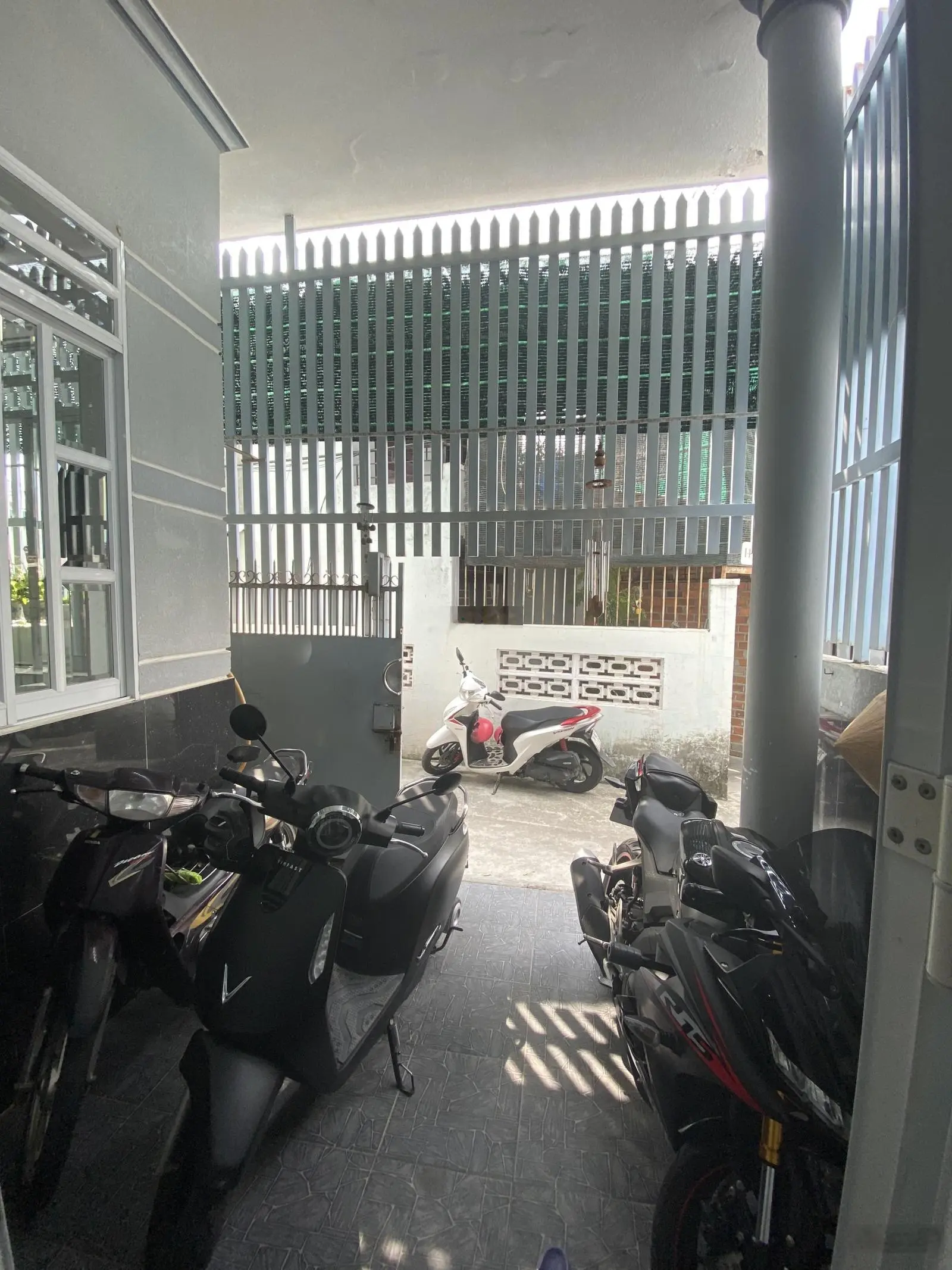 Nhà 3tỷ5 - nhà 2 tầng - diện tích 81,53m2- hoàn công, trung tâm TP Nha Trang - P.Tân Tiến - hẻm gần