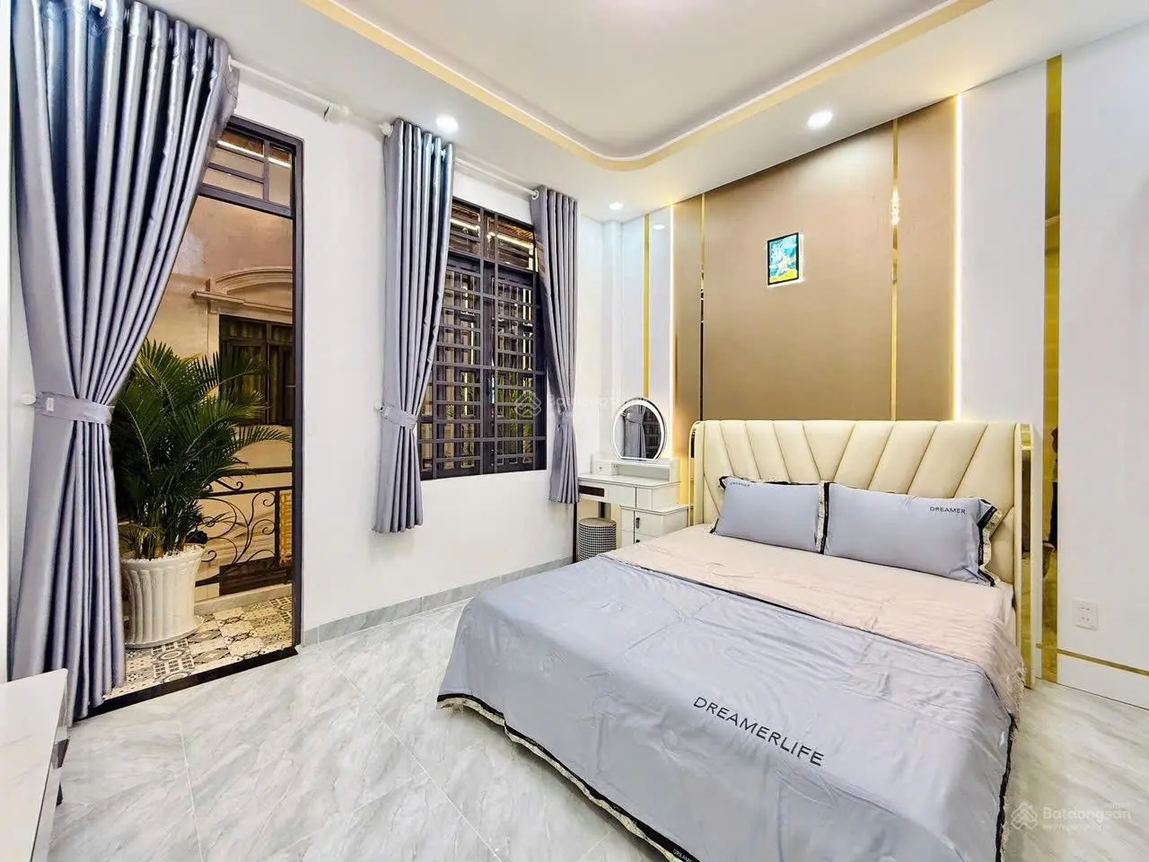 Đi nước ngoài bán gấp 2.12tỷ nhà nguyễn đình chiểu q3 54m2 tặng nội thất dọn vào ở ngay đc