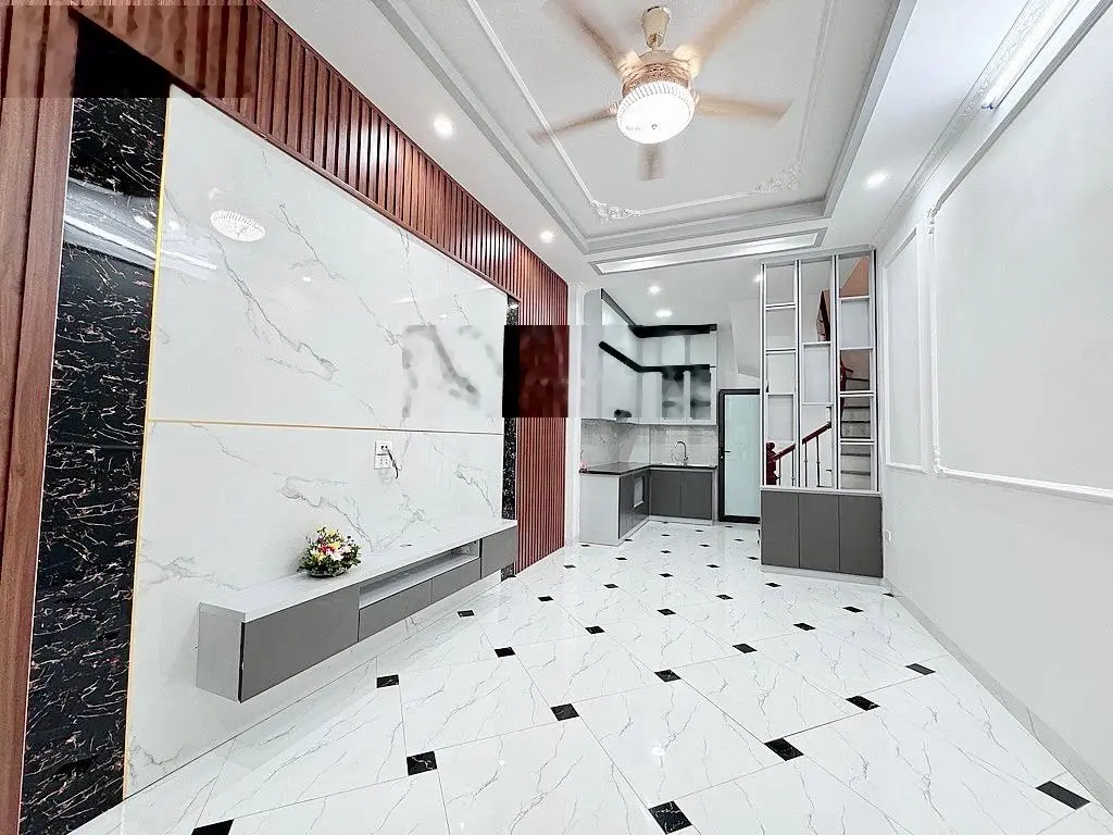 Bán nhà Siêu phẩm Cầu Diễn 40m2 , , 4 tầng , 4 phòng nhà mới đẹp 5, X tỷ 0985 387 ***