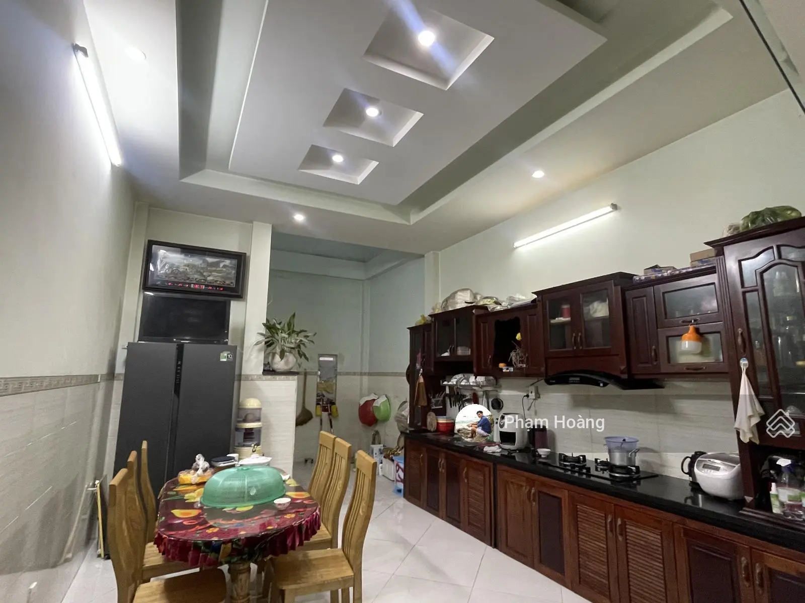 CẦN BÁN GẤP NHÀ 1 TRỆT 2 LẦU +TRUNG TÂM TP. DĨ AN CHỈ 4,4T - Diện tích: 72m ngang 4 - Đường nhựa