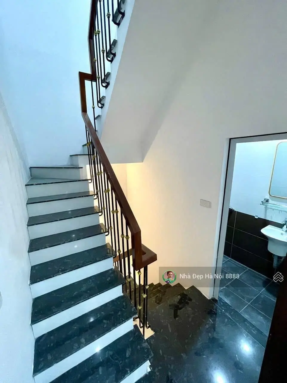 Siêu phẩm nhà đẹp ngọc khánh ba đình 26m2 x 5 tầng mặt tiền 3,8m sẵn sàng đón tết 2025