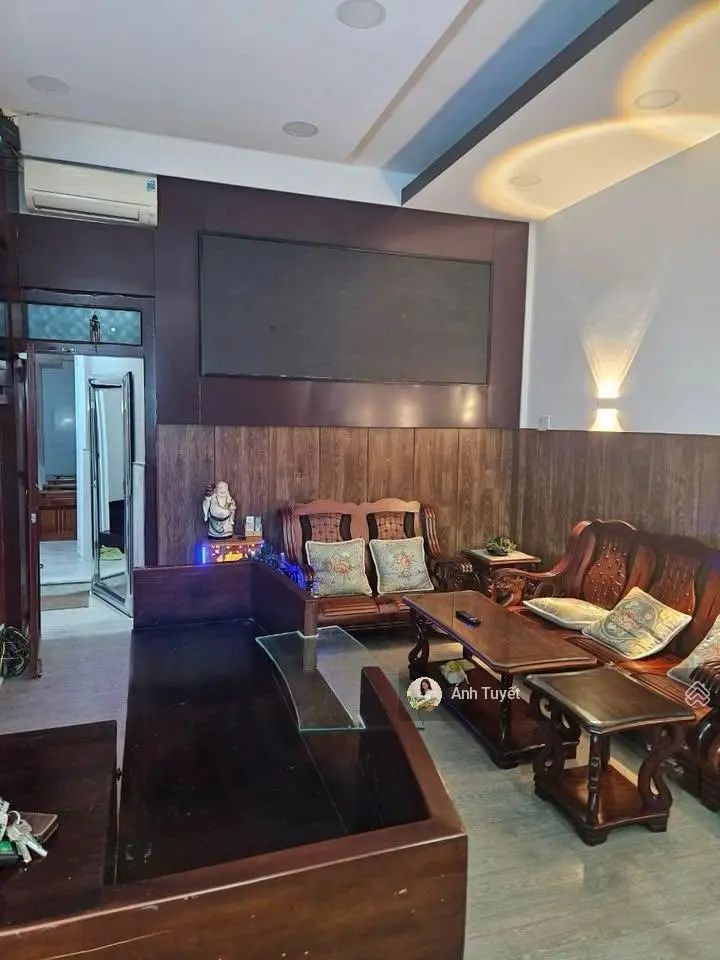 Chủ ngộp bớt giá 400 triệu nhà 1 trệt, 3 lầu chợ Bình Chánh SHR