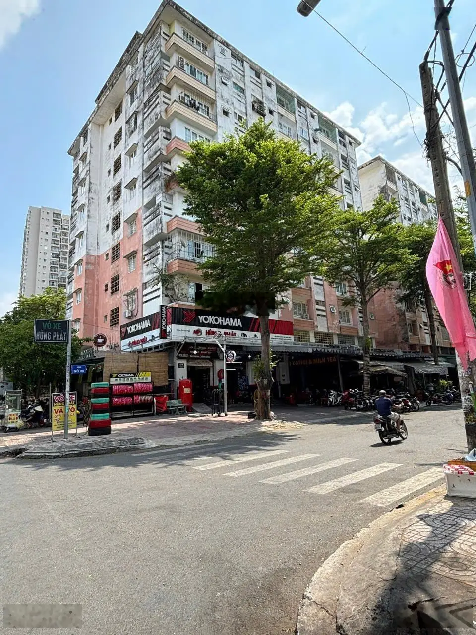 Chung cư Bình Phú 1, có sổ hồng, 2PN nhà trống mua bán nhanh, ngay khu sầm uất, giá tốt 2,19 tỷ