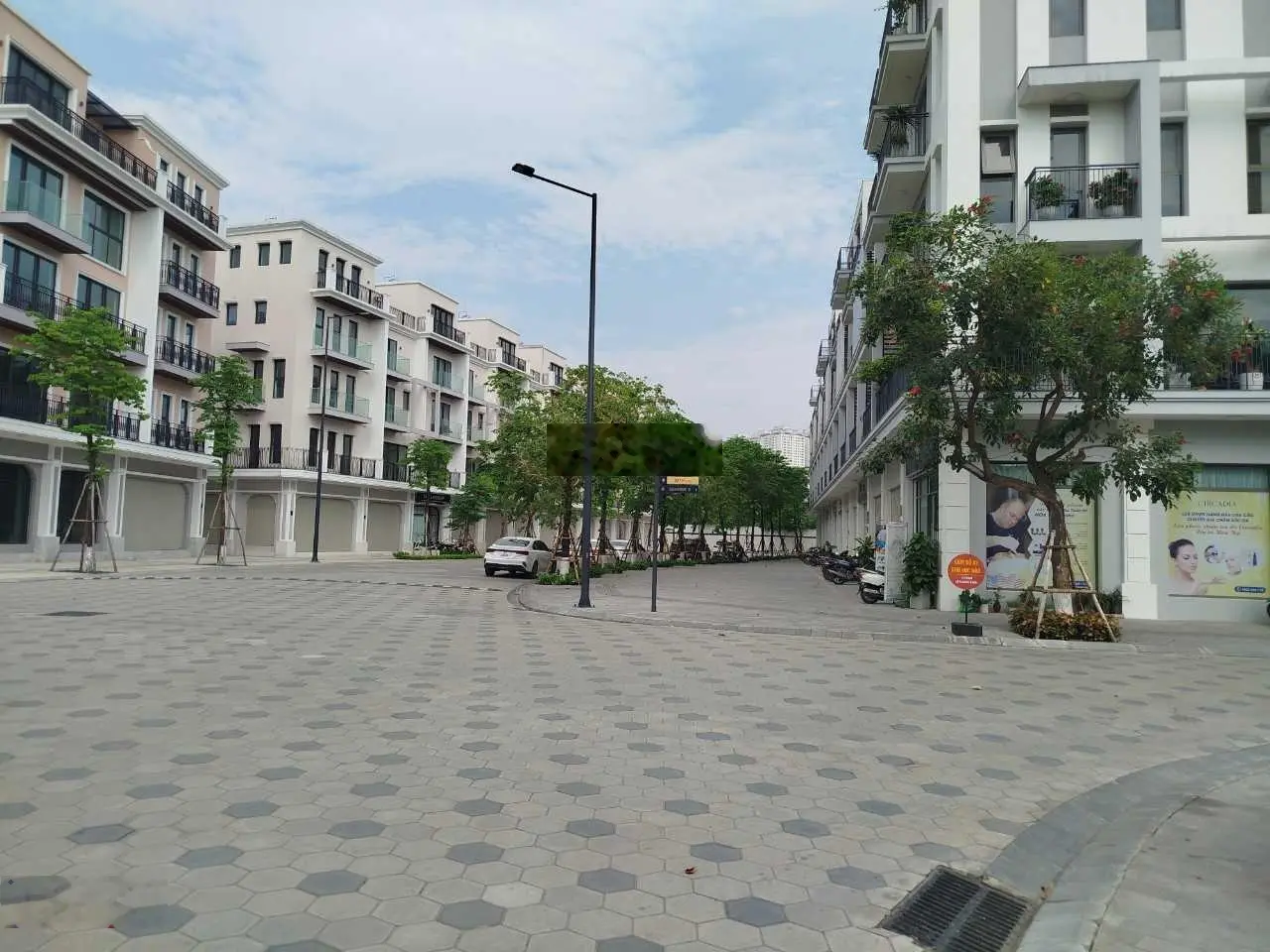 Trực Tiếp Chủ Đầu Tư Bán Căn Biệt Thự. DTSD 295m2 , mt 8m , vỉ hè 6m , Giá 31tỷ , Ck 24% mls0% 3năm