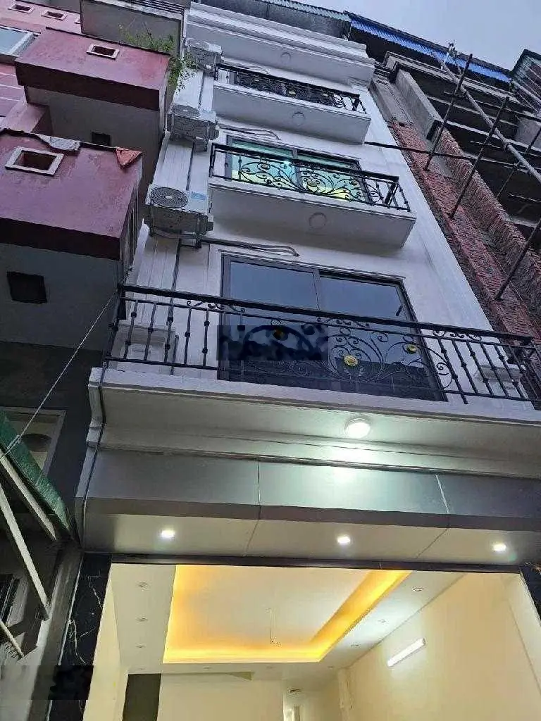 Vạn Phúc, Hà Đông. Ngõ rộng, ôtô cửa, kinh doanh VP. 5 tầng. MT 3,9m. Giá 12,9 tỷ