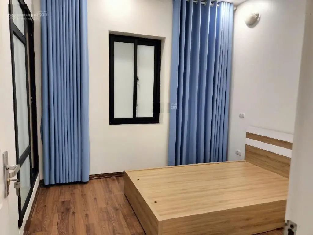 Bán Nhà Âu Cơ 46m 5 tầng 4.6m mật tiền, Dân xây chắc chắn thiết kế đẹp chỉ 9.5 tỷ
