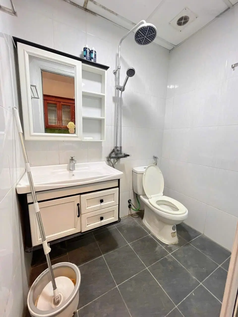 Bán gấp căn 62.5m2 - 2 ngủ & 2 VS VP6 Linh Đàm Hoàng Mai. Lh 0966 455 *** em Thuỷ