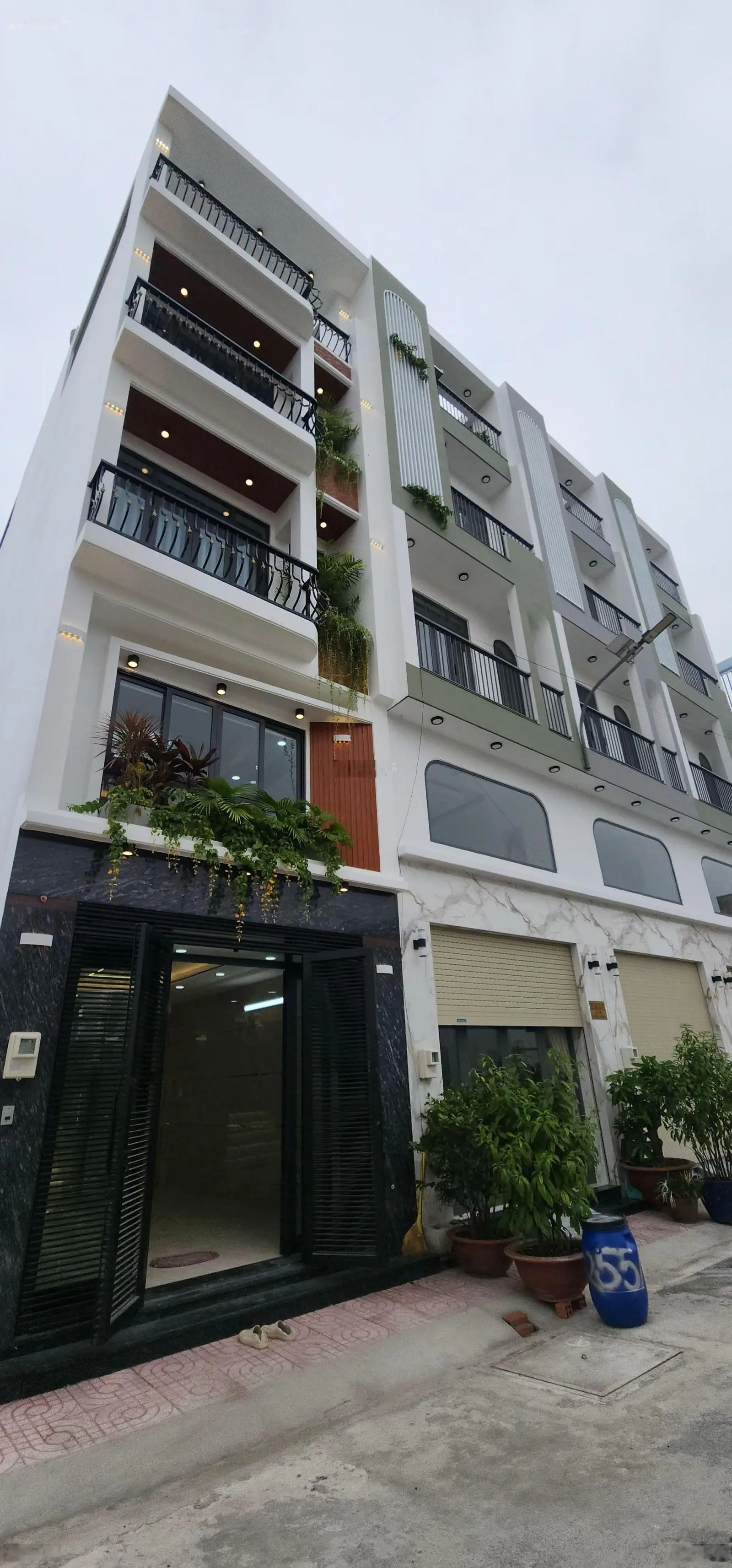 Siêu phẩm nhà phố ,4*15m nằm ở vị trí đắc địa đường thông , tiện buôn bán kinh doanh