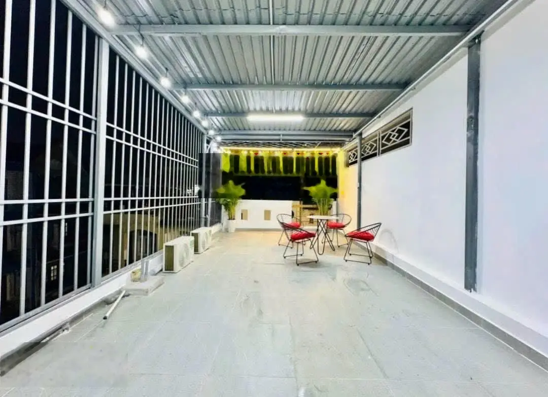 Bán nhà đường Nguyễn Du, P. Bến Thành, Quận 1. 73,84m2, hẻm lớn