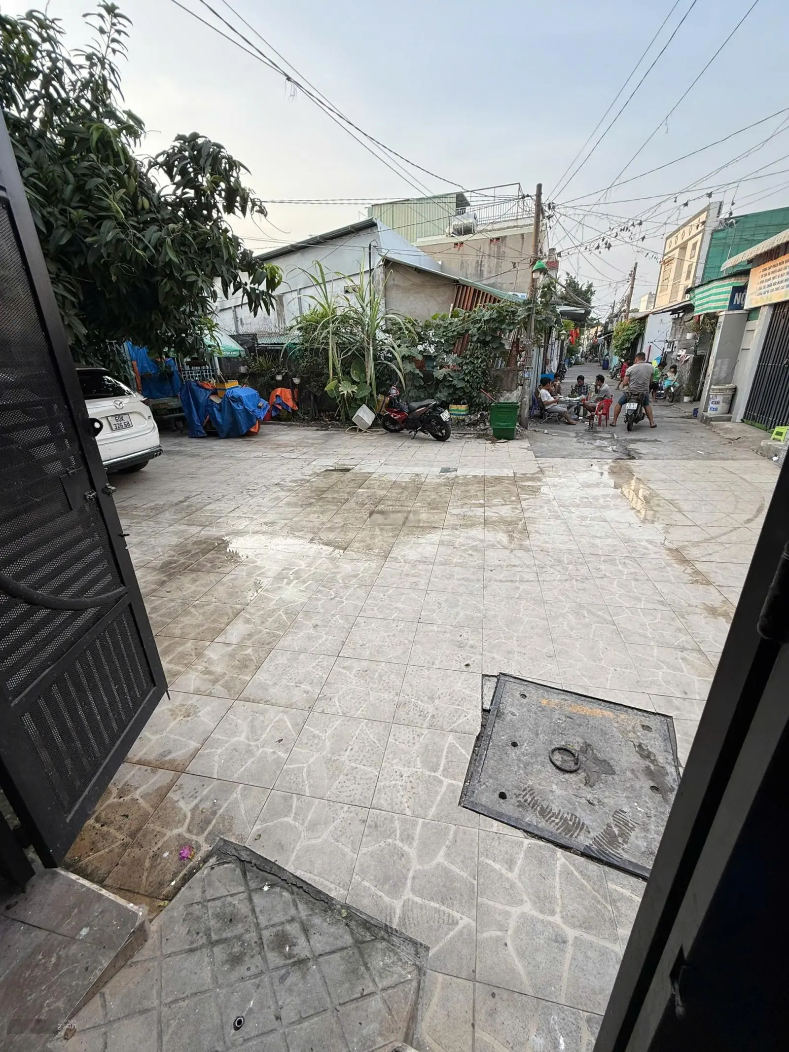 bán nhà 1 trệt 1 lầu nội thất đầy đủ. đa công năng, hẻm xe hơi