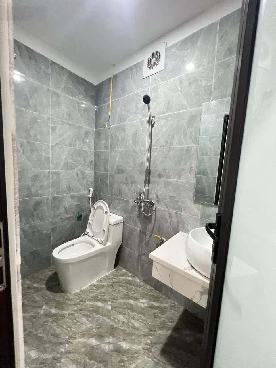 SIÊU PHẨM SIÊU ĐẸP ĐẠI TỪ - HỒ LINH ĐÀM - TIỆN ÍCH BẠT NGÀN - Ô TÔ 5 TẠ ĐỖ CỔNG - 1 BƯỚC RA PHỐ