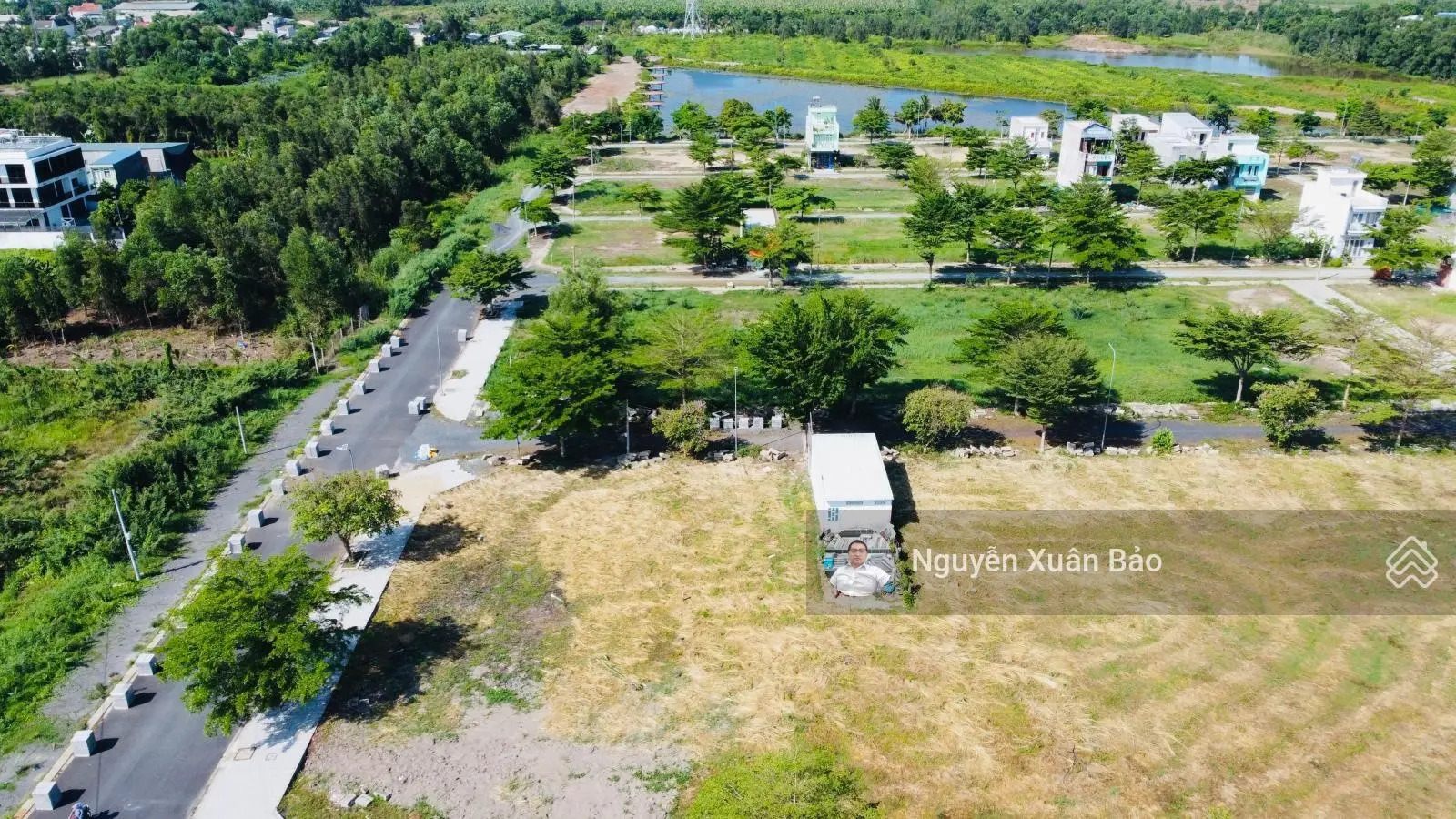 Chủ bán gấp 100m2 Khu tái định cư An Hạ. Giá chỉ 2,2 tỷ có TL LH 0909 805 ***