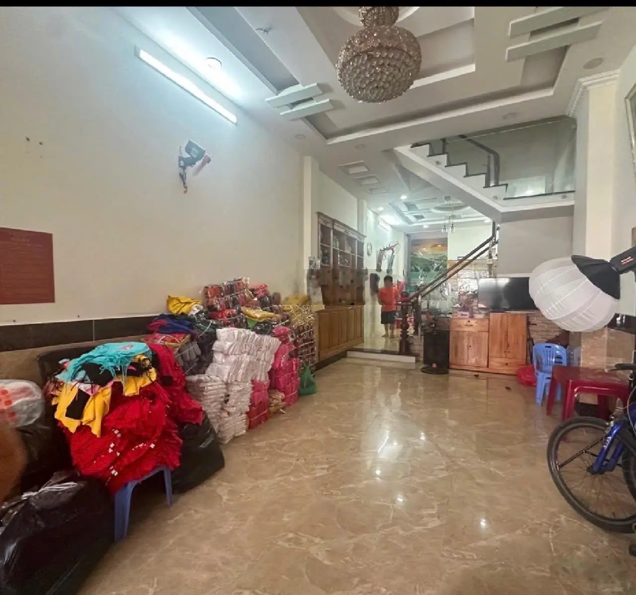 Tòa CHDV 7 phòng, cho thuê 30tr/th 4x17m - Mặt tiền Phường TMT - 4 tầng - Chỉ 5,7 tỷ