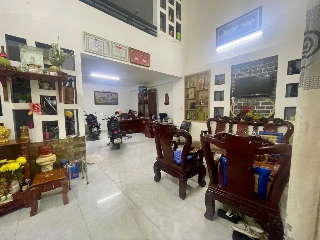 Tặng sân 120m2 khi mua nhà 3 tầng 71m2 ngang 5,2m hẻm xe hơi chợ thạch Đà chỉ 6, x tỷ