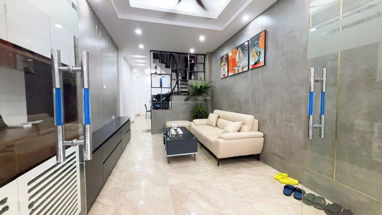 Cần Bán Gấp Nhà Phố Vĩnh Phúc Ba Đình Phân Lô Ô Tô Tránh 4 Thoáng Kinh Doanh Giá 11.6 Tỷ.